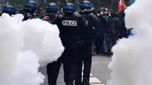 فیلم اعتراضات به محدودیت های جدید در فرانسه