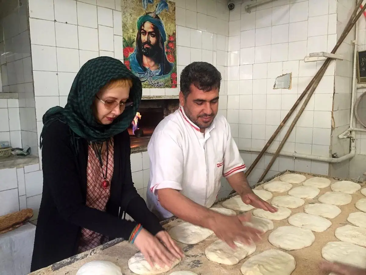 کتایون ریاحی نانوایی می کند!