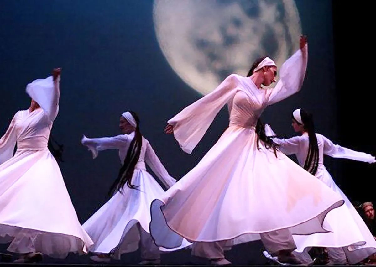 دعوت از زنان برای رقص در مراسم ترحیم | رقص همراه با پوشش نامناسب و غیر اخلاقی
