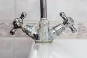 از بین بردن رسوبات شیرآلات با این مواد خانگی | ترفند کاربردی برای از بین بردن رسوب شیر آلات