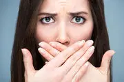 علت بوی بد دهان چیست؟ | چند روش خانگی و بی ضرر برای رفع بوی بد دهان!
