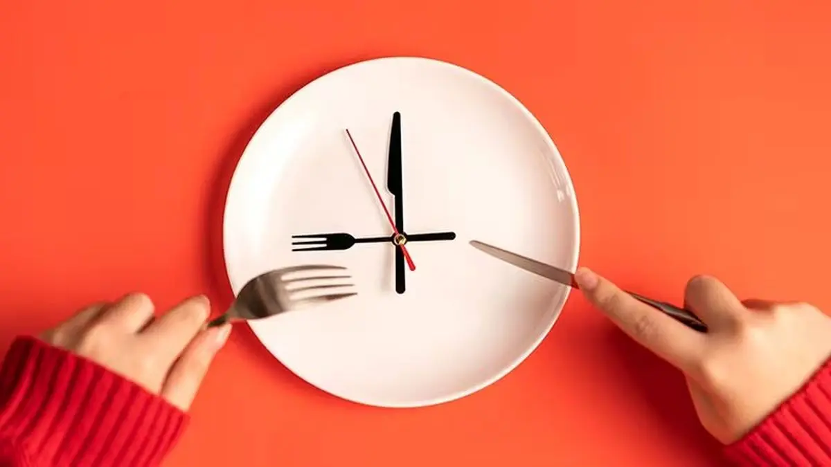 آخرین وعده غذایی را چه زمانی بخوریم؟ | با رعایت این نکات زندگی سالم تری داشته باشید