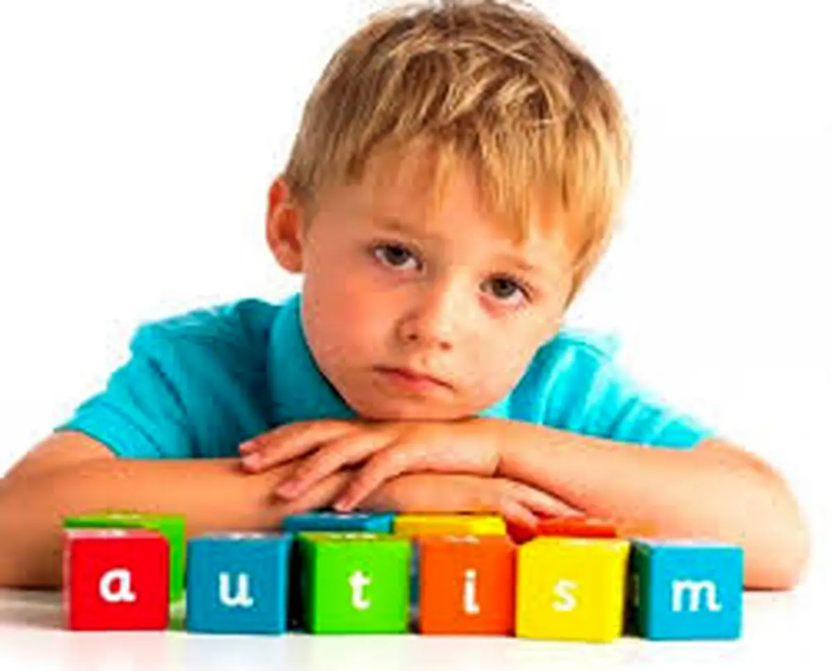 دنیا از نگاه یک کودک اوتیسم خیلی وحشتناکه! | یک دقیقه از زندگی فرد اوتیسم که شما را به ستوه میاره!